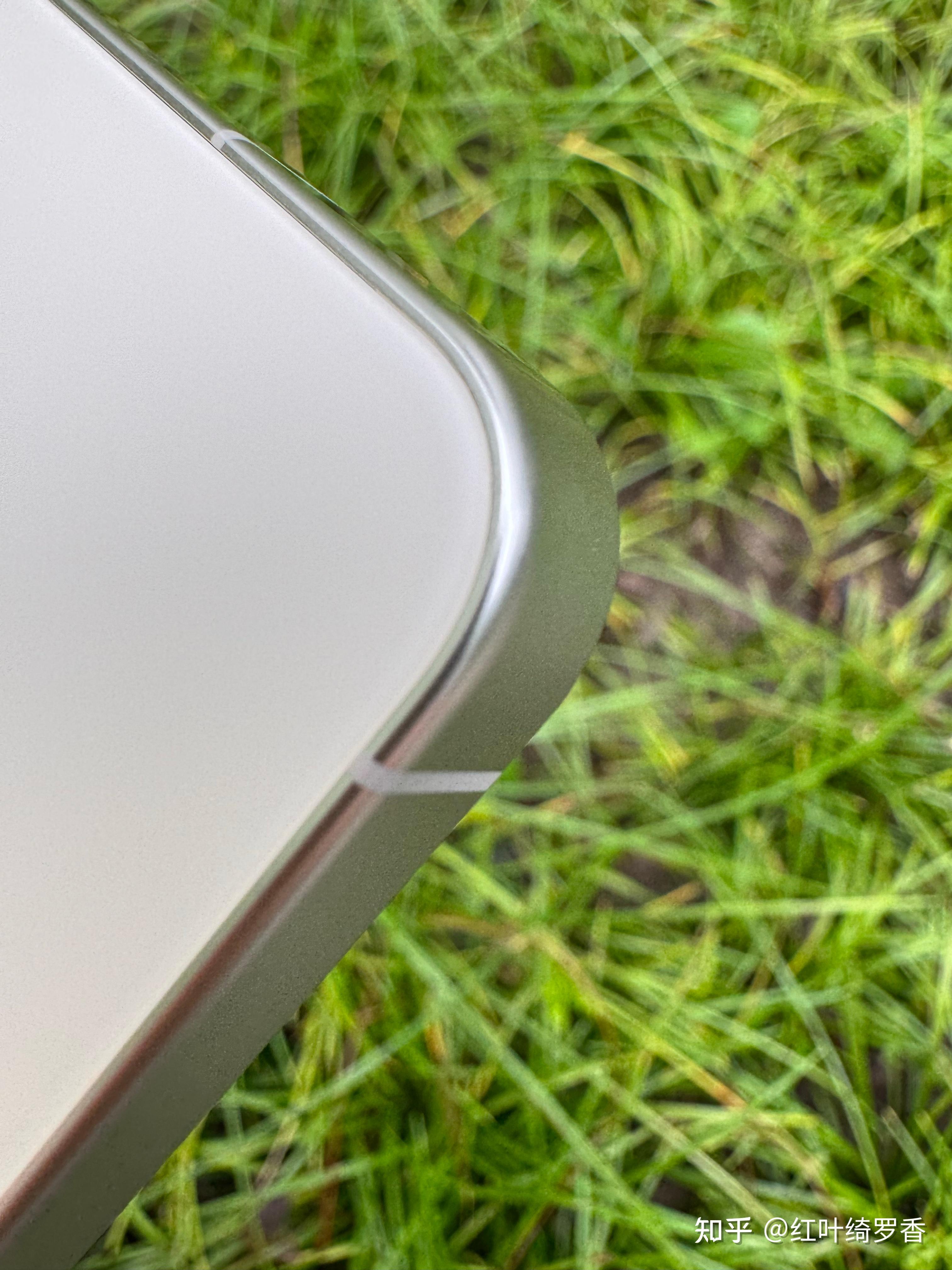 三星S24深度体验分享，精致，优雅，简洁，纯粹，高性价比。