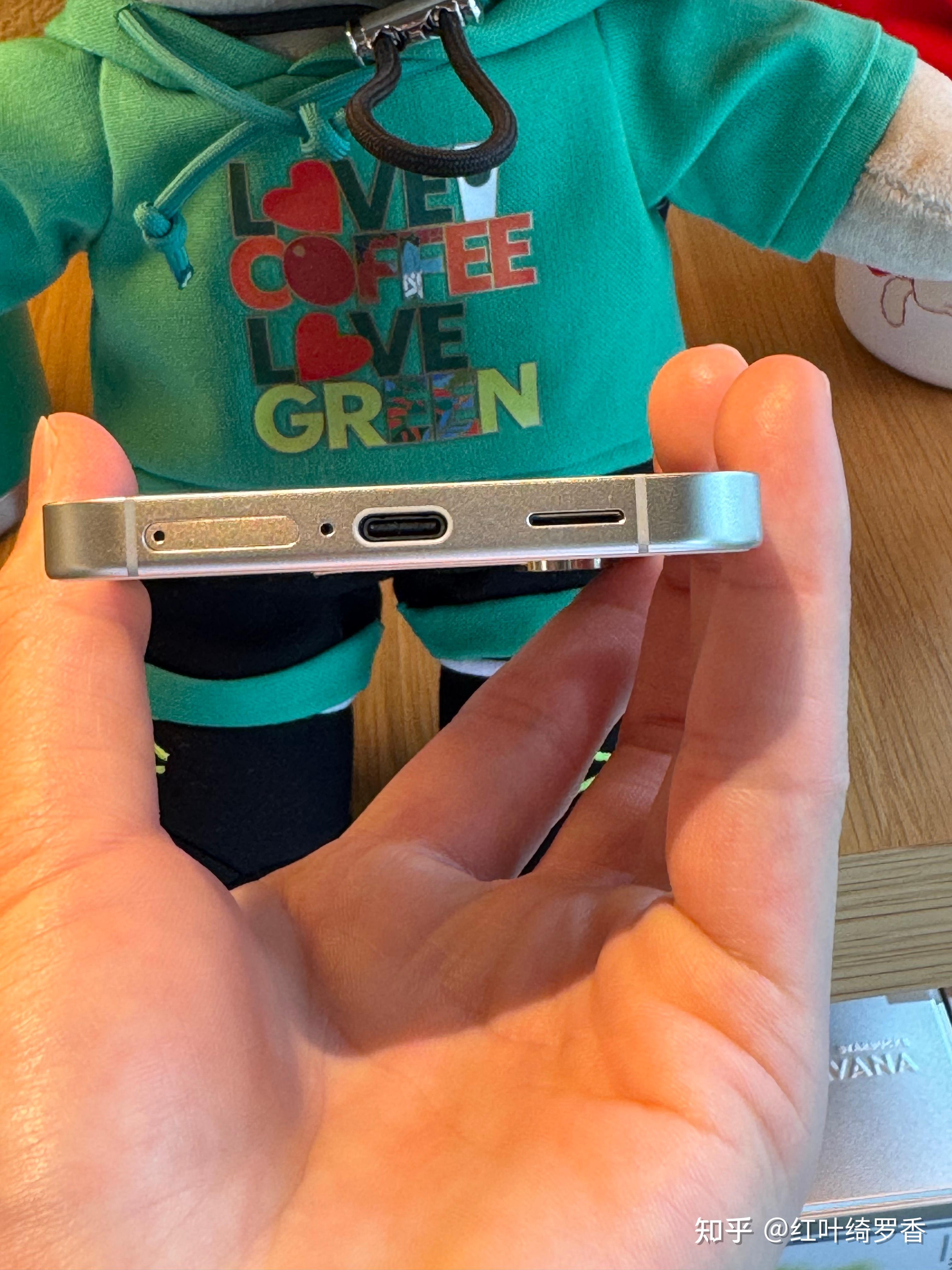 三星S24深度体验分享，精致，优雅，简洁，纯粹，高性价比。