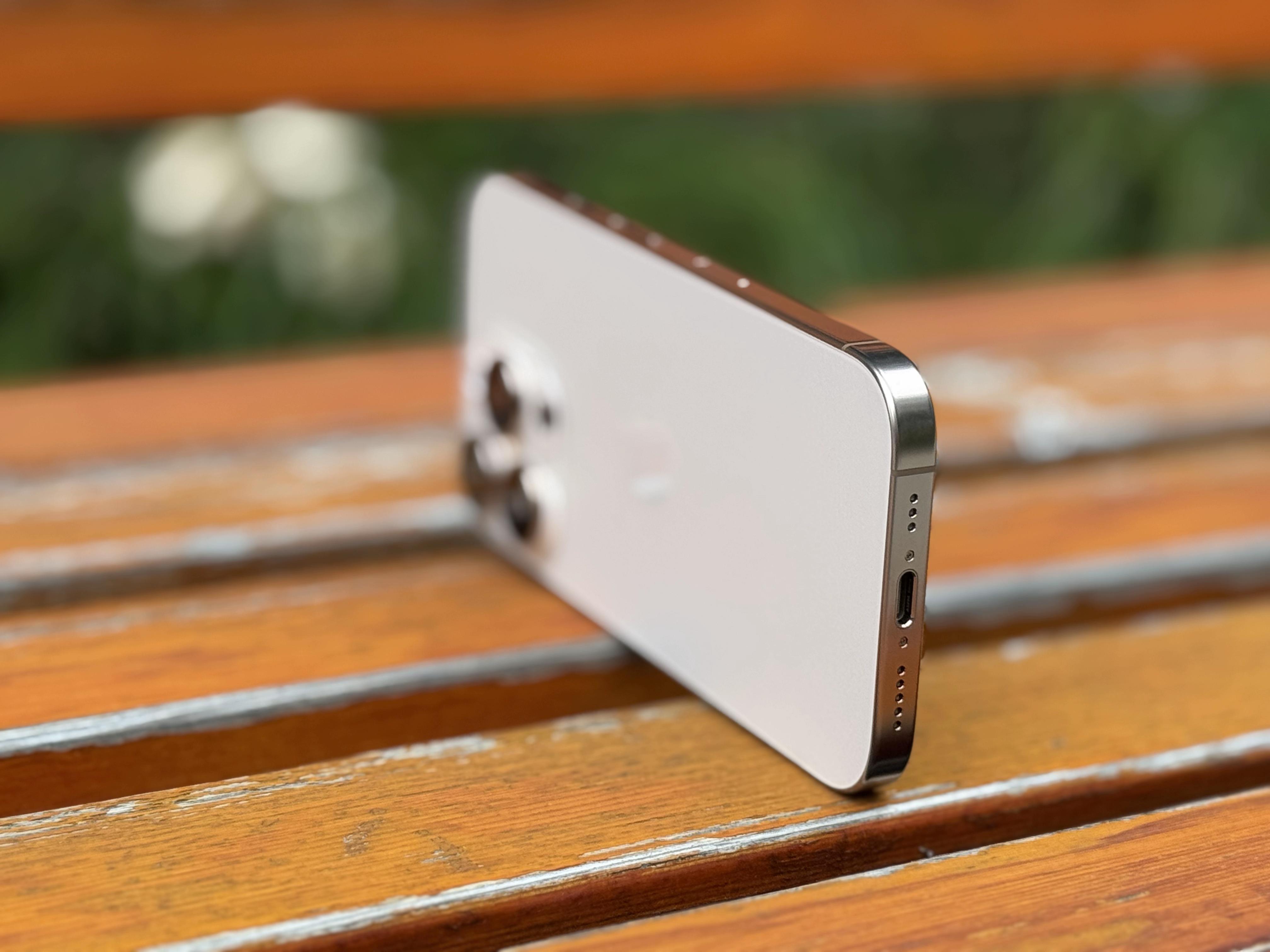 有哪些特征一眼就会被看出是 iPhone 用户?