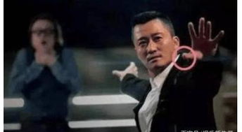 吴京手指少了一截怎么回事 小时候推板车玩切断左手大拇指