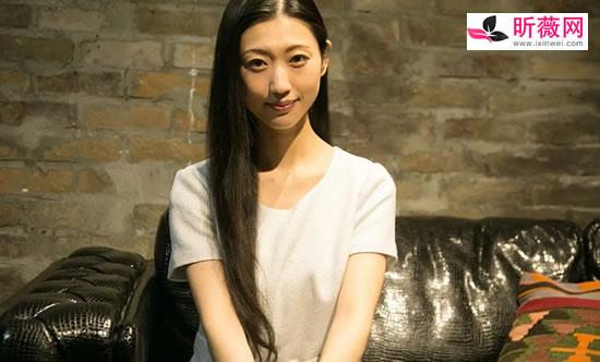 坛蜜演过的电影 未出名前曾在夜总会做过小姐