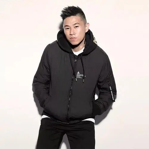 MC Hotdog和欧阳靖谁地位高 励志传奇：热狗个人资料-图2