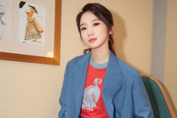 孟美岐个人资料介绍 抽烟照曾被包养是蕾丝是真的吗-图4
