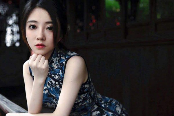 冯提莫13秒视频 她和干爹在酒店发生的故事-图1