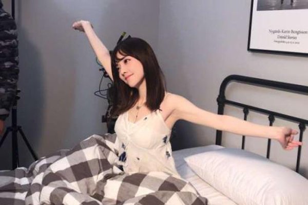 冯提莫13秒视频 她和干爹在酒店发生的故事-图2