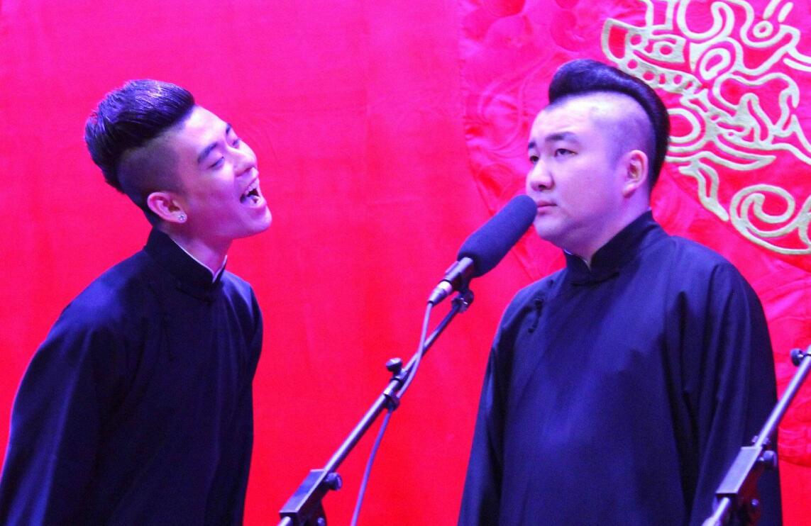 张云雷是回族吗 从南京站摔下去和李欧有关：张云雷是GAy吗-图3
