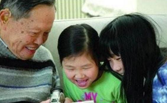 翁帆怀孕了吗 翁帆为97岁杨振宁产下一子是真的吗-图5