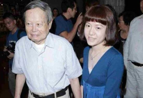翁帆怀孕了吗 翁帆为97岁杨振宁产下一子是真的吗-图6