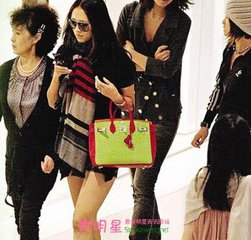 章子怡史玉柱珠宝事件天涯 巨人程晨泼墨章子怡具体事件现场图-图4