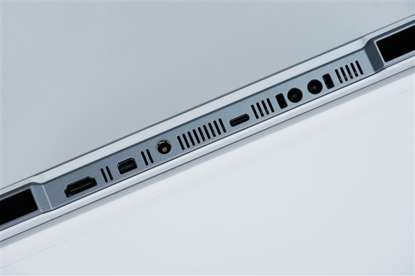 酷睿Ultra 9+RTX 5090双绝！机械革命耀世16 Ultra图赏-图30