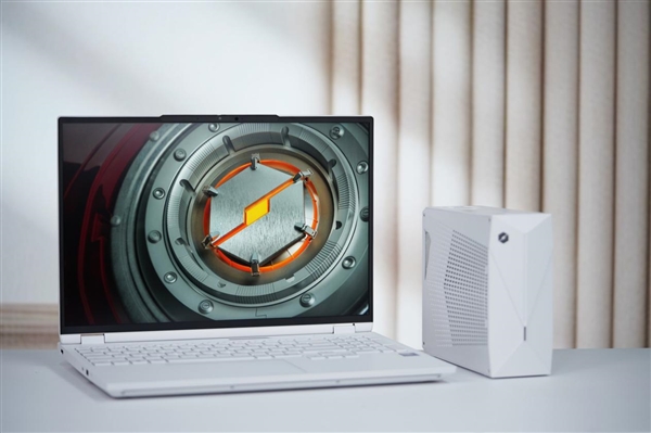 酷睿Ultra 9+RTX 5090双绝！机械革命耀世16 Ultra图赏-图32
