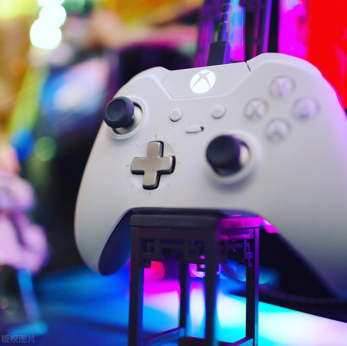 xbox手柄怎么配对？-趣考网