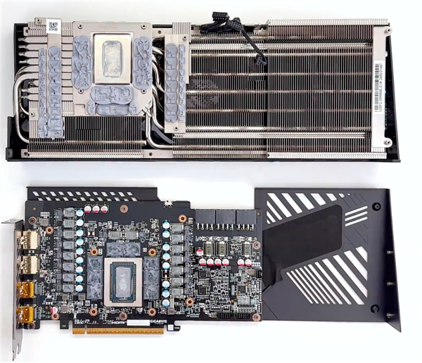 RX 9070 XT用导热垫替换凝胶：显存温度直降7度！-图1