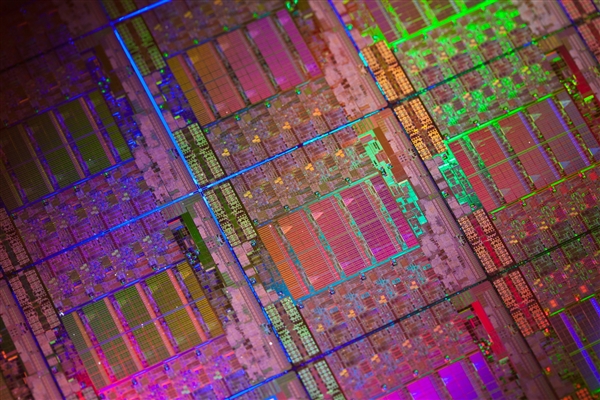 另辟蹊径！不用EUV光刻机也能做出5nm-图1