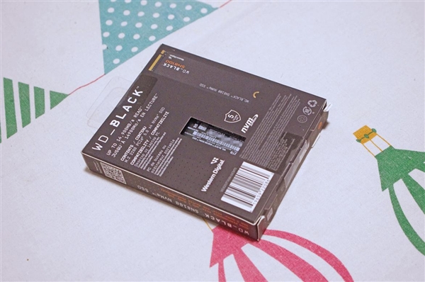 【众测】极致性能 只为最佳体验！WD_BLACK SN8100 2TB SSD评测-图3