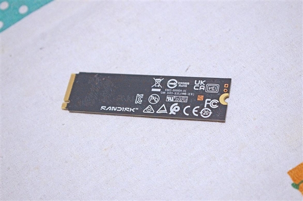 【众测】极致性能 只为最佳体验！WD_BLACK SN8100 2TB SSD评测-图7