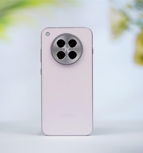一手掌握的真旗舰！OPPO Find X8s体验：6.3英寸直屏的黄金比例-趣考网