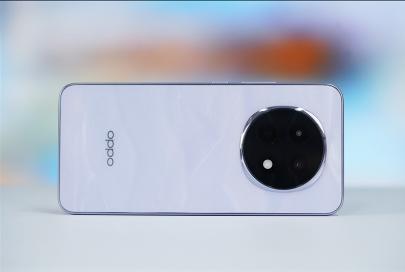 OPPO A5 Pro评测：千元机里的”耐用王”，防水防摔还能战三年！-趣考网