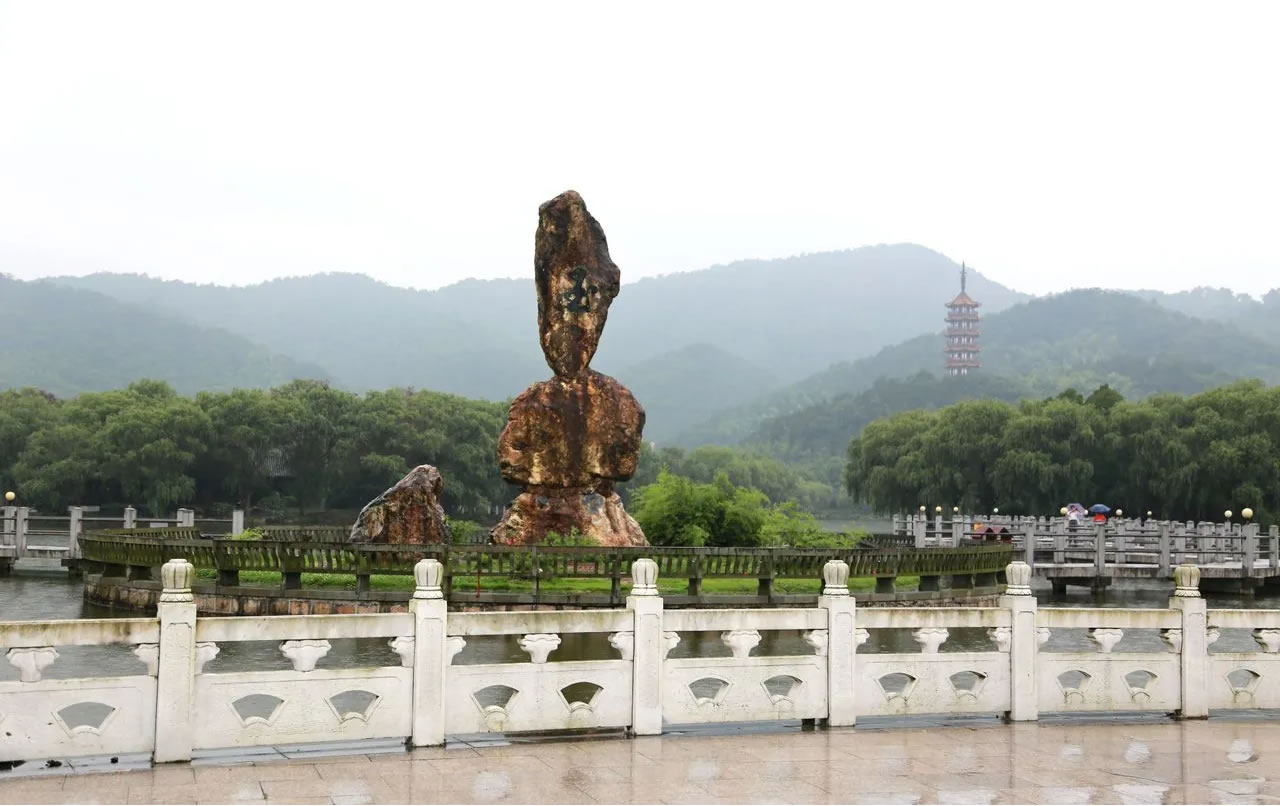 天下玉苑景区旅游攻略：国内最大的玉文化主题公园
