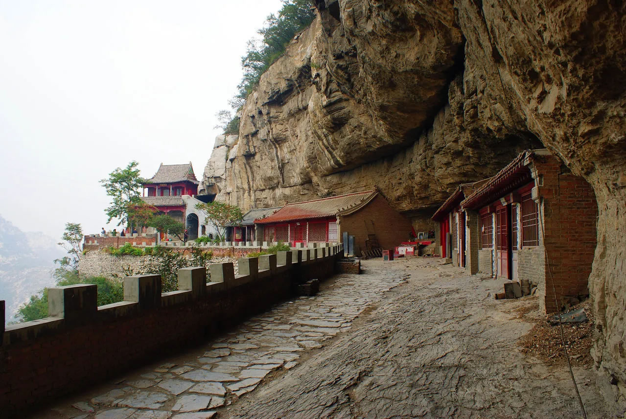 抱犊寨旅游攻略：有“天下奇寨”“抱犊福地”之誉