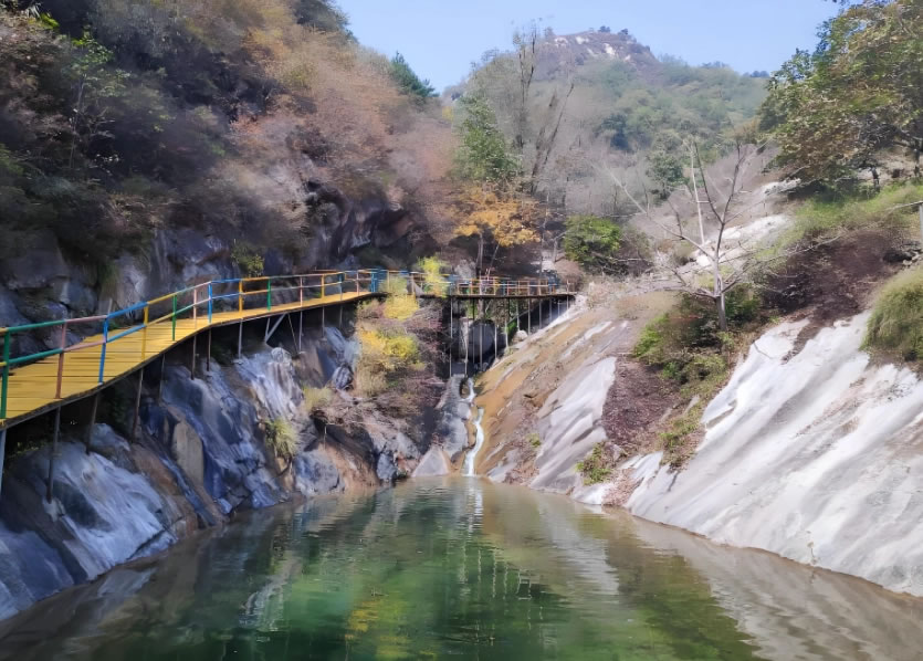 水泉溪自然风景区旅游攻略：溪流飞溅？群峰滴翠