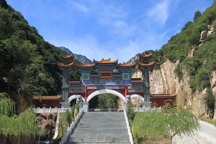 黑山大峡谷景区旅游攻略:“野、幽、静、奇、险、秀”-图1 黑山大峡谷景区旅游攻略:“野、幽、静、奇、险、秀”-图1