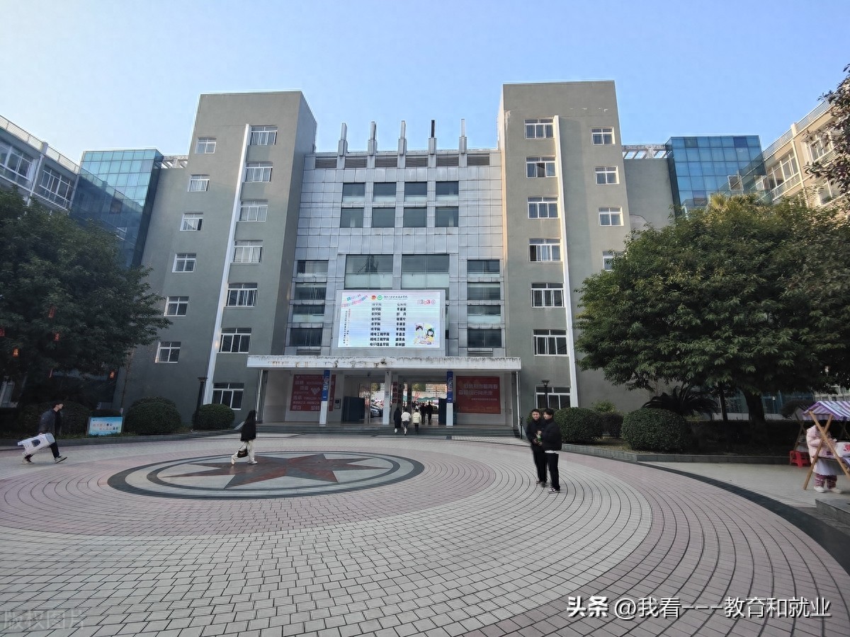 【深度解析】不读书=没出路？初中毕业选职校，是否可行？-趣考网