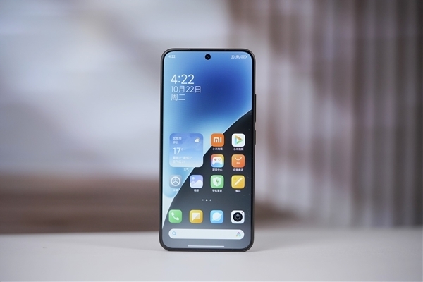 华为Mate 70系列追上小米15系列：激活销量并列第一！
