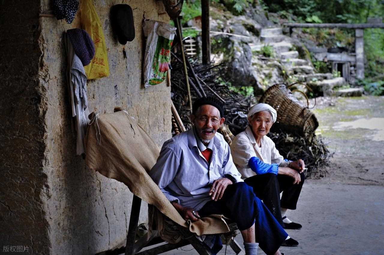 2025年广西养老金调整方案预测:公布时间、涨幅及调整模式解读-图2 2025年广西养老金调整方案预测:公布时间、涨幅及调整模式解读-图2