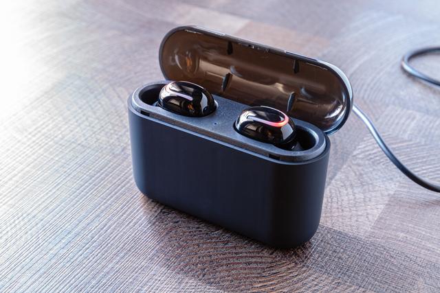 蓝牙耳机怎么恢复双耳模式?一键解锁立体声体验