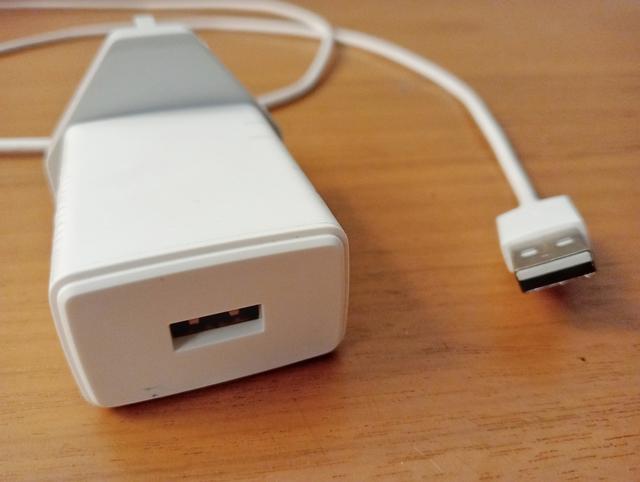 手机充电充不进去电怎么办?别慌!教你三招快速排查解决