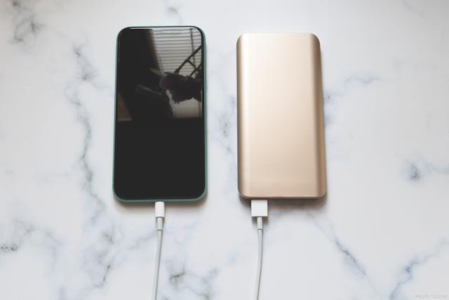 手机没电了怎么办?别急,这三种应急方法很管用