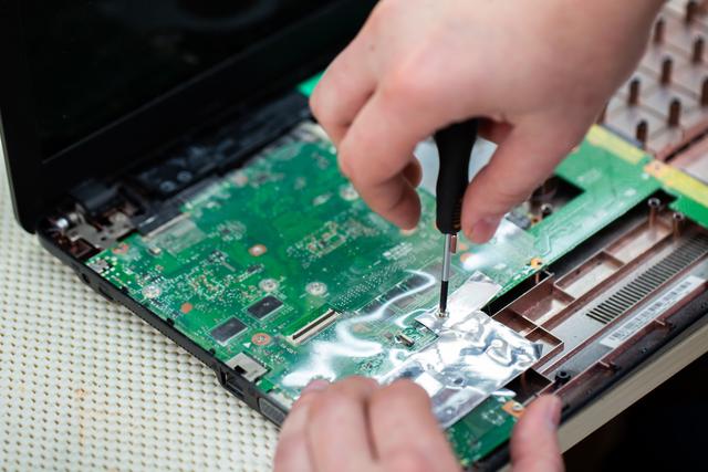 笔记本电脑内存不够怎么办?