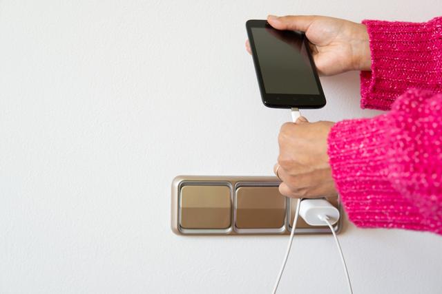 手机正确的充电方式详解