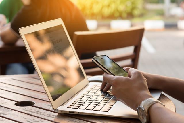 电脑怎么连接手机热点?一文读懂,轻松上网不求人!