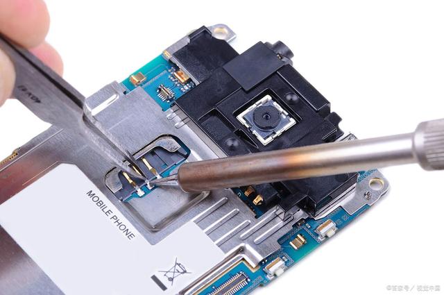 手机插卡无服务怎么解决？