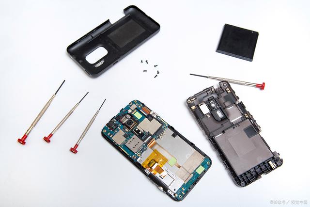 苹果手机突然没信号无服务怎么回事？