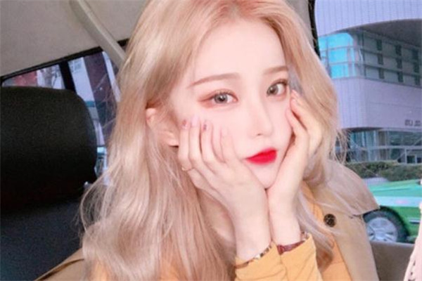 冷烫和热烫的区别？冷烫和热烫哪个伤头发