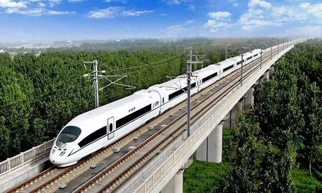 中国高铁又快又稳的秘密！中国速度背后的技术揭秘