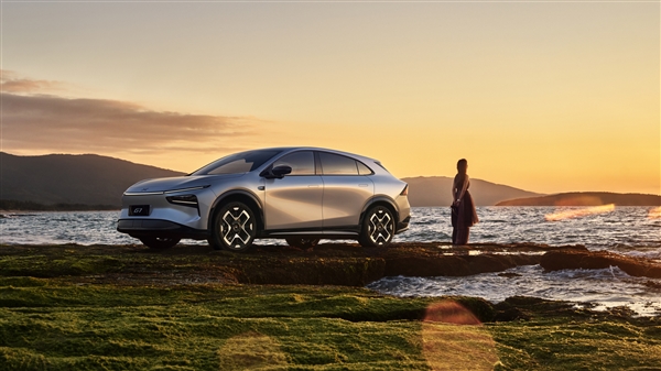 首款具有L3级算力的AI汽车!全新小鹏G7官图发布:本周首秀-图1 首款具有L3级算力的AI汽车!全新小鹏G7官图发布:本周首秀-图1