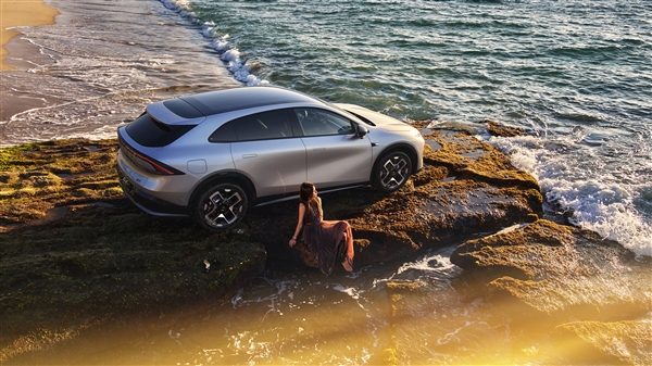 首款具有L3级算力的AI汽车!全新小鹏G7官图发布:本周首秀-图2 首款具有L3级算力的AI汽车!全新小鹏G7官图发布:本周首秀-图2