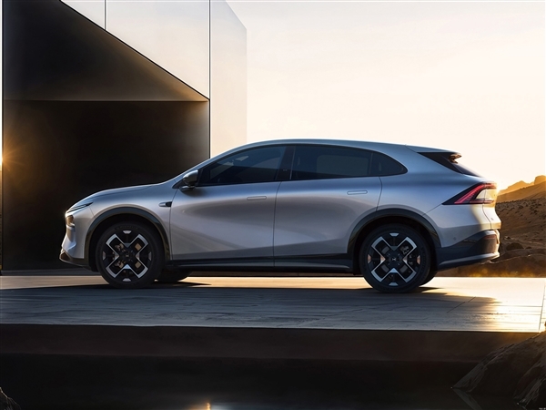 首款具有L3级算力的AI汽车!全新小鹏G7官图发布:本周首秀-图5 首款具有L3级算力的AI汽车!全新小鹏G7官图发布:本周首秀-图5