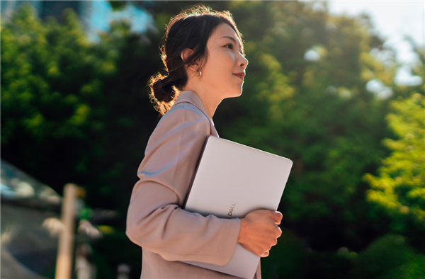 戴尔AMD联手刷新生产力天花板 戴尔Pro 14 Plus成商务本全能王