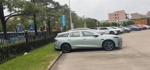 年轻人第一辆“瓦罐”：比亚迪海豹06DM-i旅行版上市定档(图3)