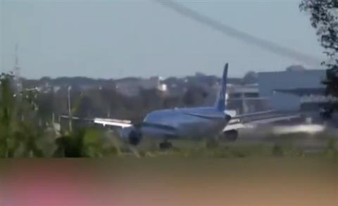 又是波音！一架787客机因技术问题两次放空燃油紧急着陆(图2)