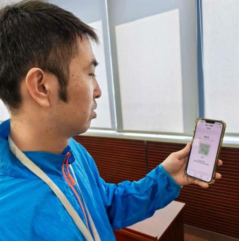 上海首创外卖快递交通安全码：安全守法的“绿码”骑手才能接单(图1)