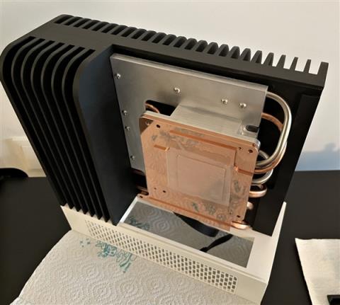 120W16核也能无风扇！AMD锐龙AIMax+ 395的第一次(图2)