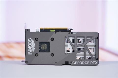 紧凑双槽设计！映众RTX5050曜夜显卡图赏(图7)