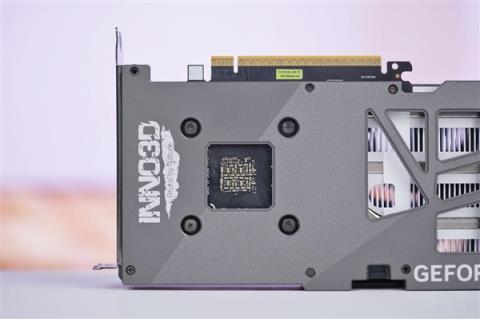 紧凑双槽设计！映众RTX5050曜夜显卡图赏(图8)