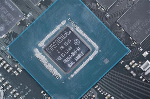 紧凑双槽设计！映众RTX5050曜夜显卡图赏(图22)